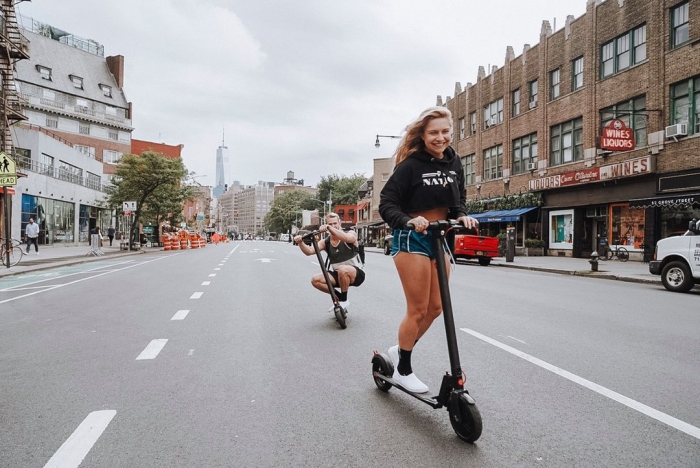 @ridegotrax Photo by GOTRAX on October 17, 2020.